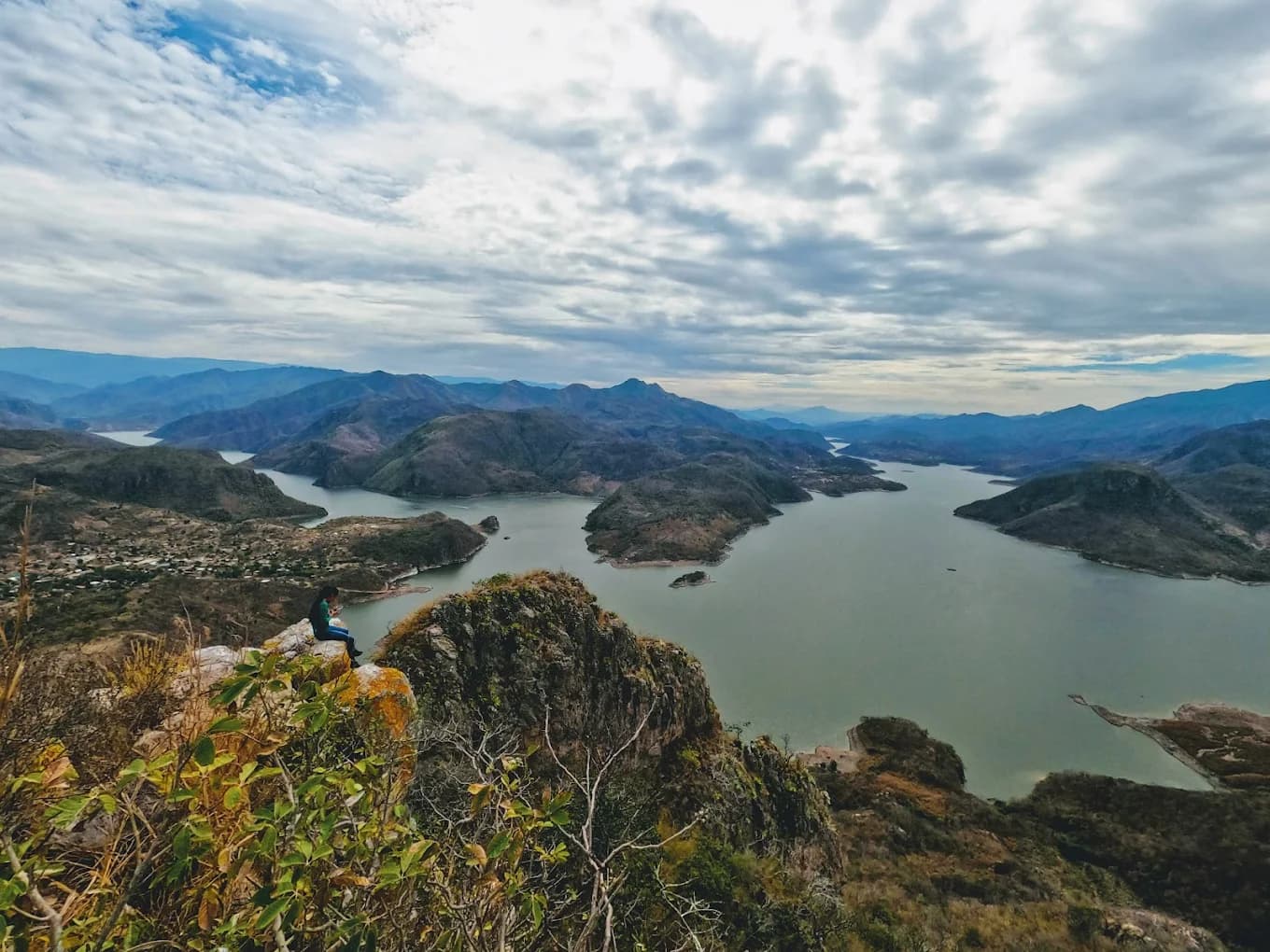 Senderismo en el cerro El Cuate, un reto de altura en la ruta sagrada wixárika