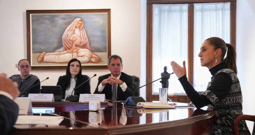 Sheinbaum se reúne con Banxico y banqueros; analizan panorama económico de México