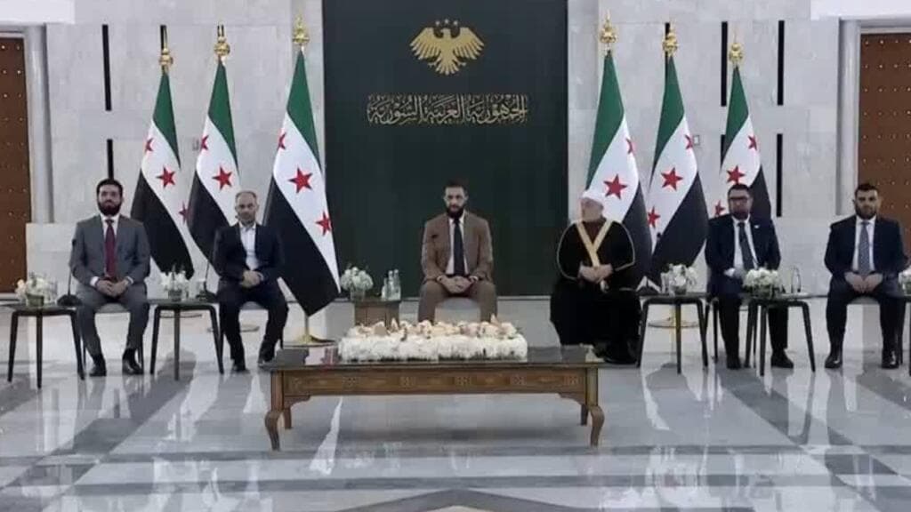 Siria busca acuerdos mientras crece la tensión con Israel por ataques en el sur