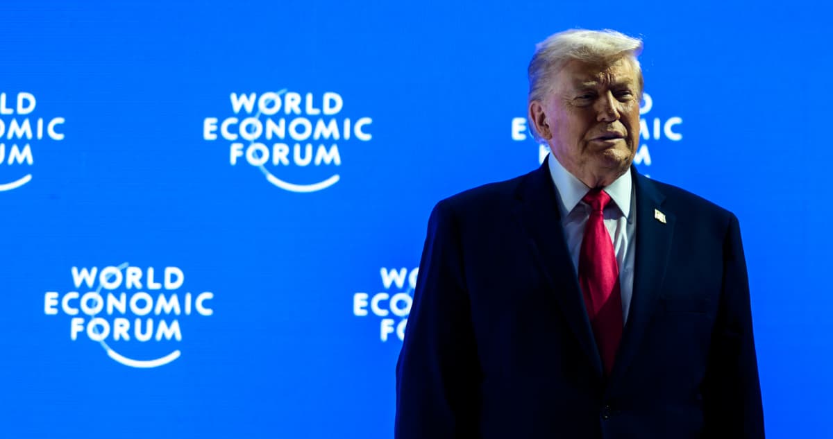 Trump anuncia a Carney que le impondrá arancel de 100% por su acuerdo con China