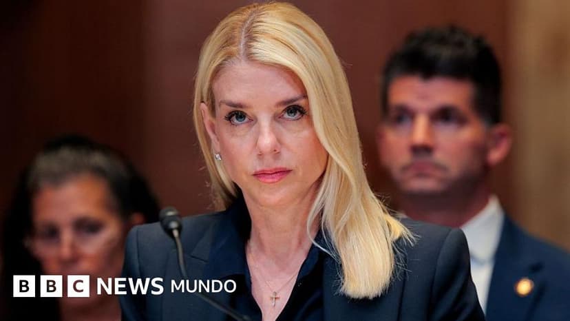 Trump destituye a Pam Bondi como fiscal general de EE.UU.