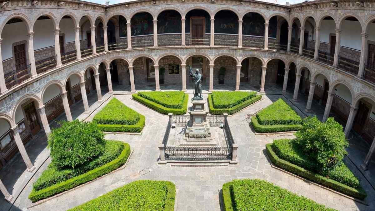 Universidad Michoacana de San Nicolás de Hidalgo, lugar donde estudió Miguel Hidalgo