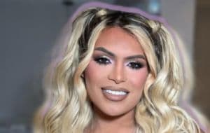 Wendy Guevara a punto de desmayarse por los abrazos de sus fans tras cirugía en las costillas